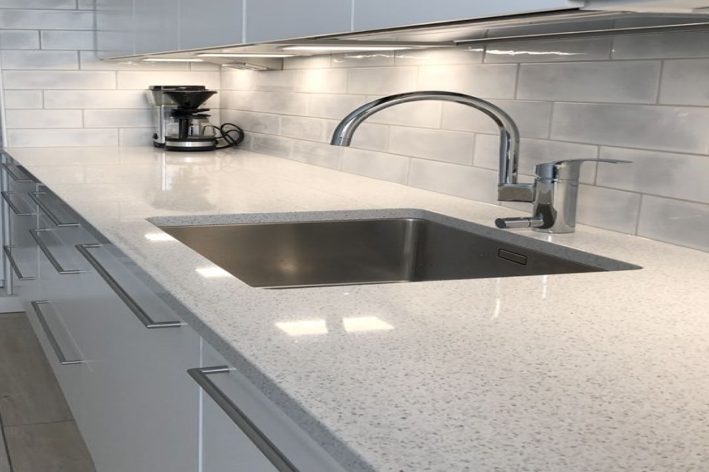 White Sparkle Qaurtz Kitchen