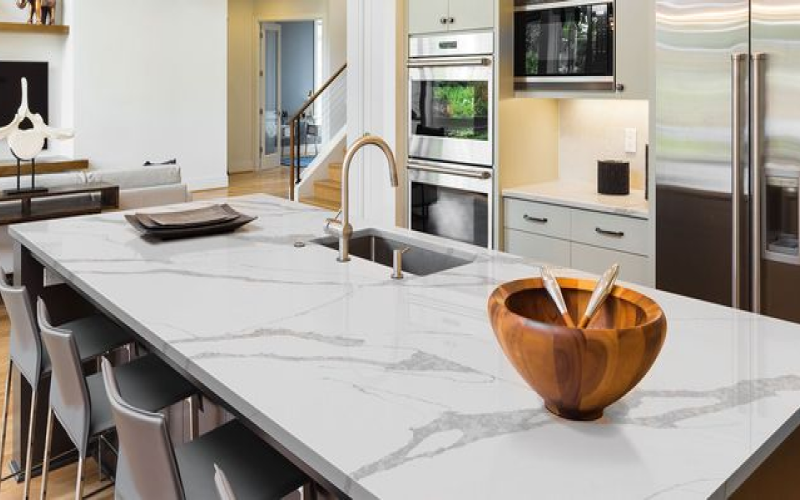 calacatta quartz counter kitchen