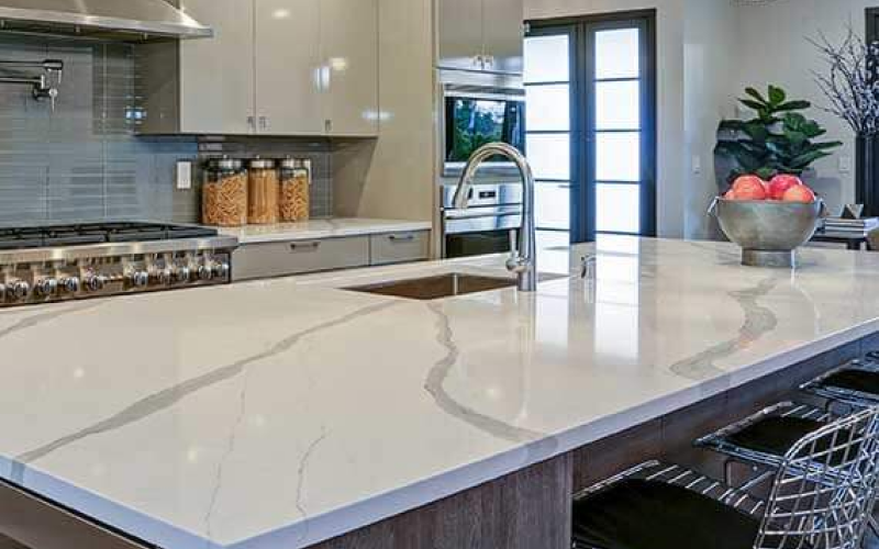 calacatta quartz counter