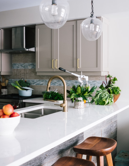 quartz kitchen counter