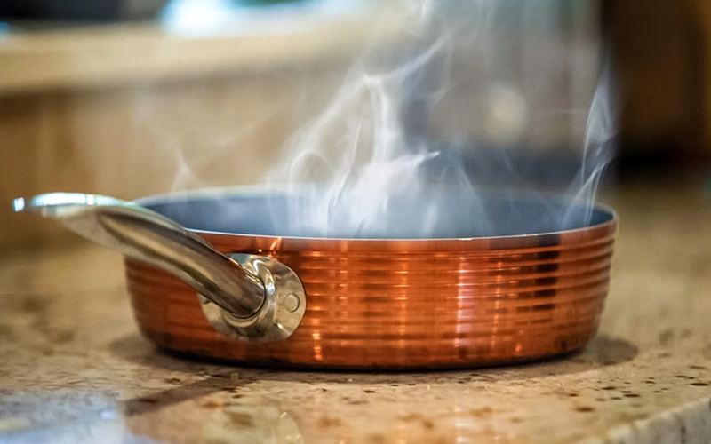 hot pan on quartz countertop